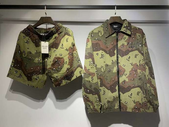 Picture of Gallery Dept SweatSuits _SKUGalleryDeptM-XXL90128291